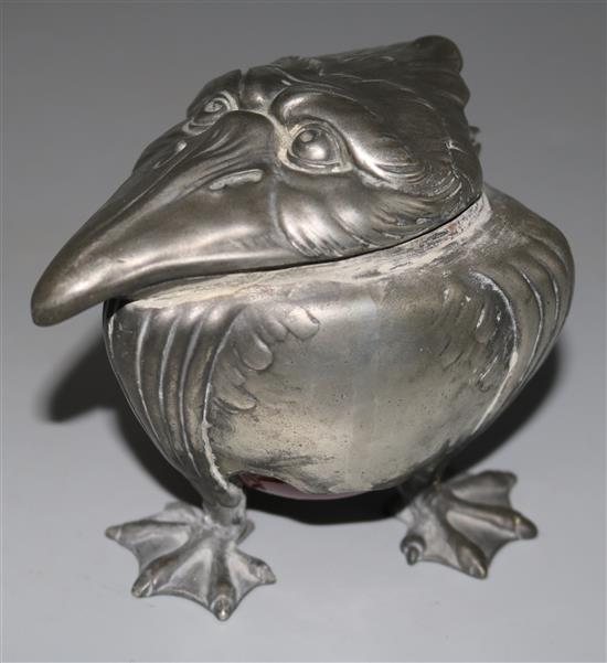 A bird inkwell